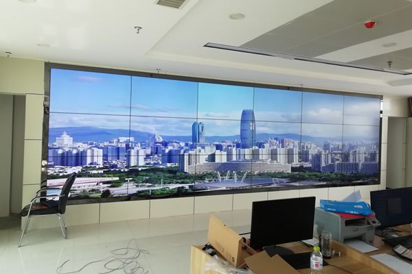 疫情當下，拼接屏廠家該如何發(fā)展？