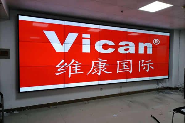 液晶拼接屏出現(xiàn)黑屏或閃屏怎么解決？