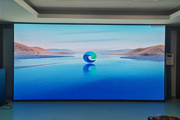 LED顯示屏出現(xiàn)黑屏、花屏、閃屏的主要原因與解決方法