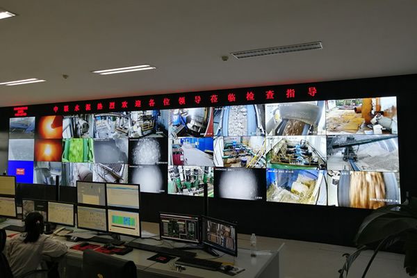 一塊拼接屏顯示多少路視頻監(jiān)控畫面合適？
